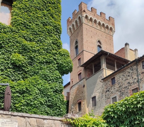 Querceto, Schloss, Terrasse, Newsletter