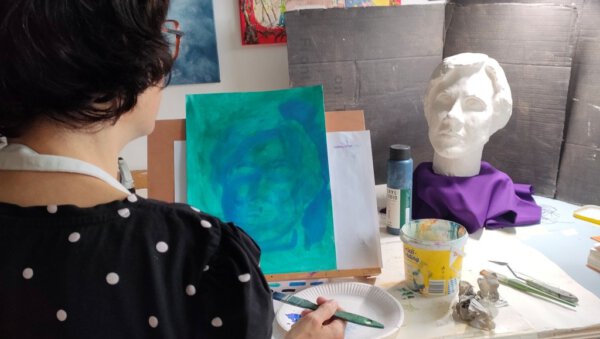 Schülerin, Potsdamer Kunstschule, Atelier 108, Newsletter
